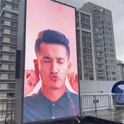 Yuqori yorqinlikdagi LED billboard